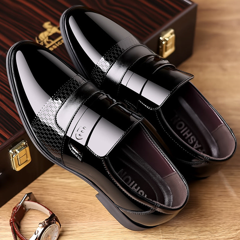 Sapatos casuais masculinos de cano baixo em couro envernizado