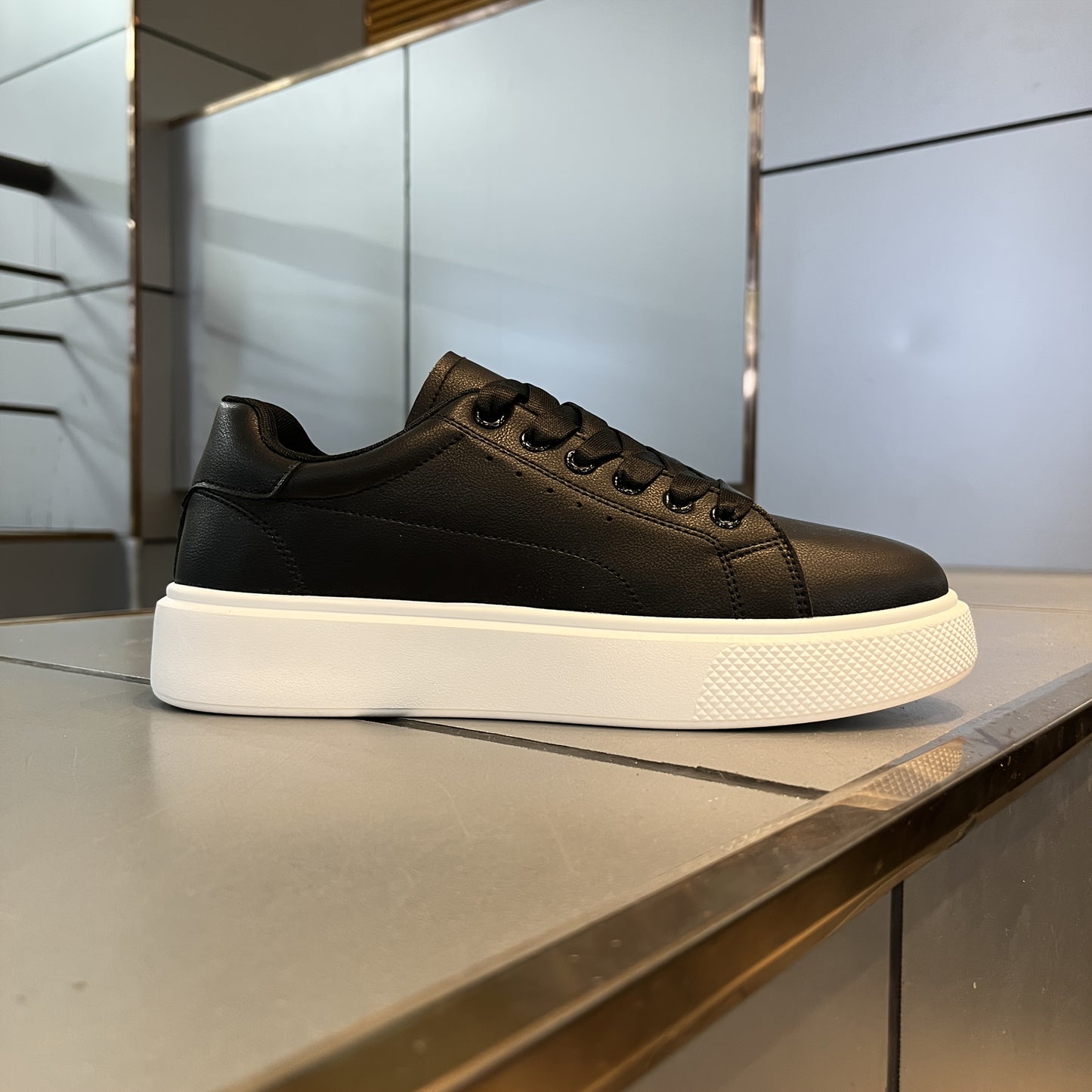 Men’s Sneakers – Comfort, Non-Slip Sole, and Style
