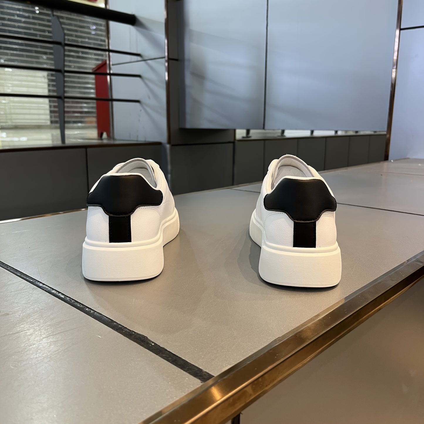 Men’s Sneakers – Comfort, Non-Slip Sole, and Style