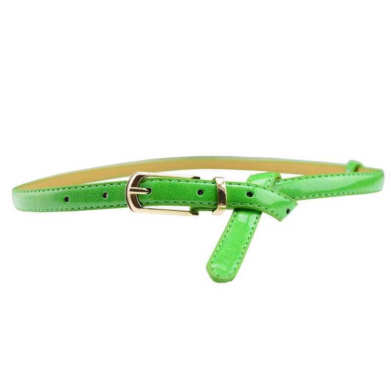 Cinto feminino de couro envernizado com fivela de pino de cor doce
