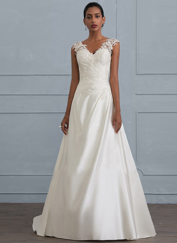 Vestido de noiva com cauda de peixe e decote em V, um ombro só