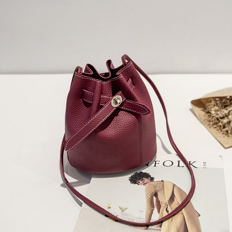 Bolsa balde com estampa de lichia all-match