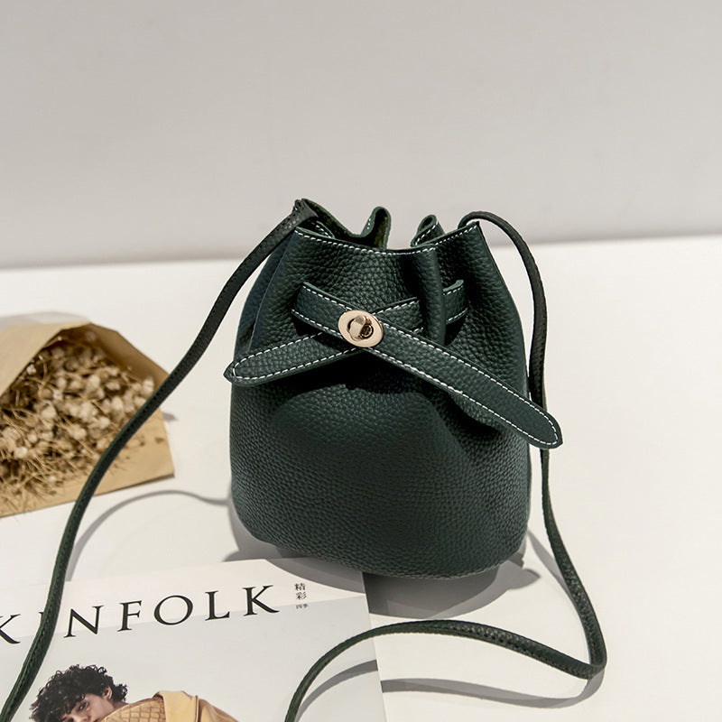 Bolsa balde com estampa de lichia all-match