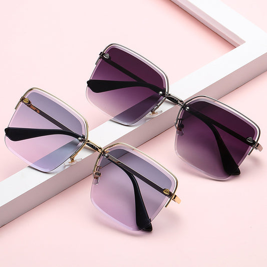 Gafas de sol con personalidad y tendencia, de verano, con marco de metal medio, lentes de PC con degradado de dos colores, gafas de moda