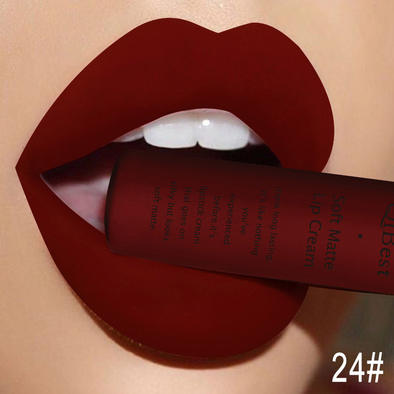 Batom matte da marca de maquiagem Qibest