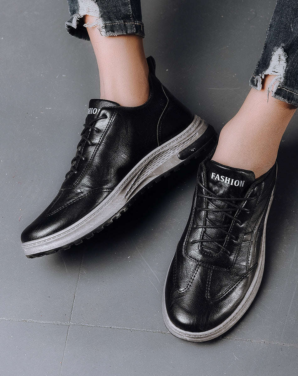 Sapatos casuais pretos de couro masculinos de cano baixo