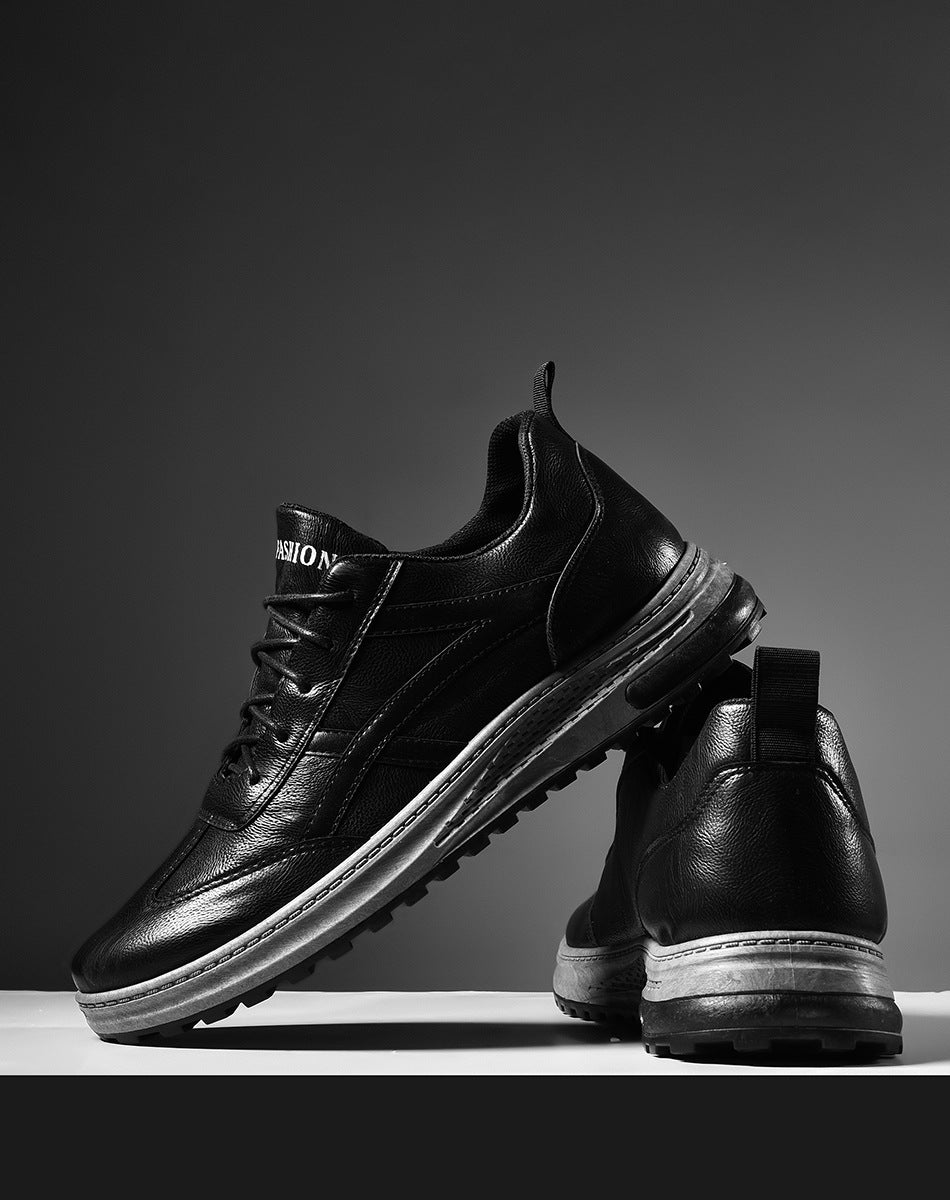 Sapatos casuais pretos de couro masculinos de cano baixo