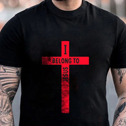 Camiseta con estampado de cruces y cuello holgado para hombre