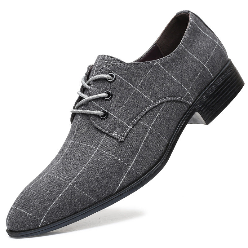 Sapatos de couro de lona