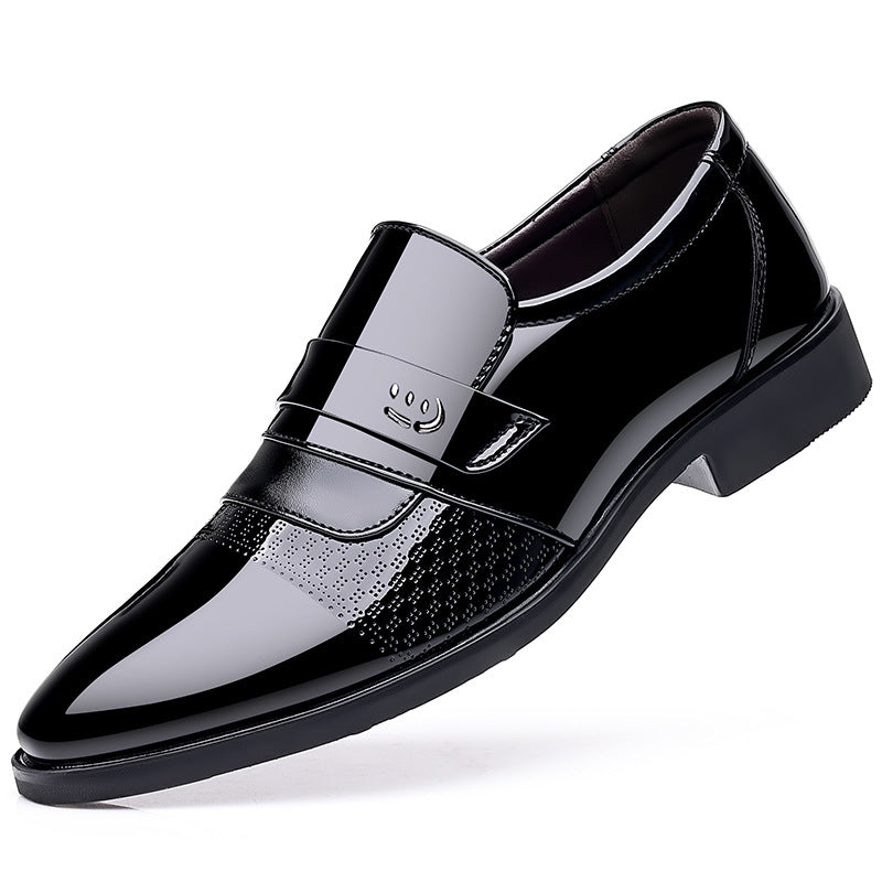 Sapatos casuais masculinos de cano baixo em couro envernizado