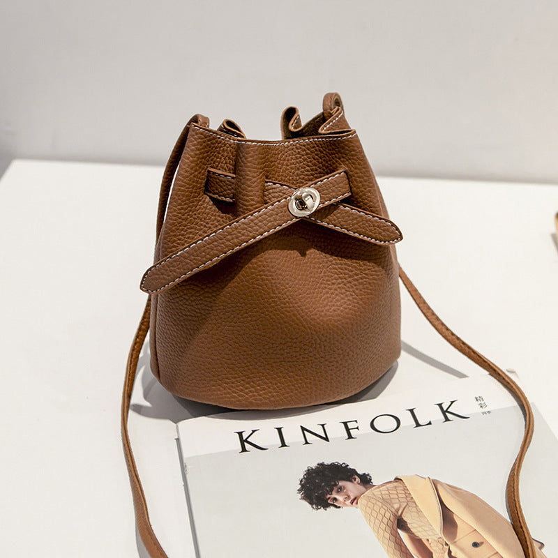 Bolsa balde com estampa de lichia all-match