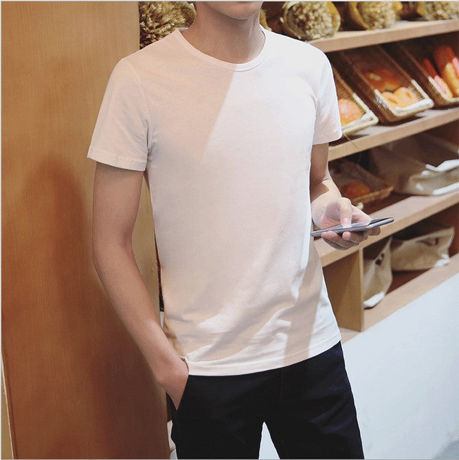 Camisa justa com gola redonda e meia manga
