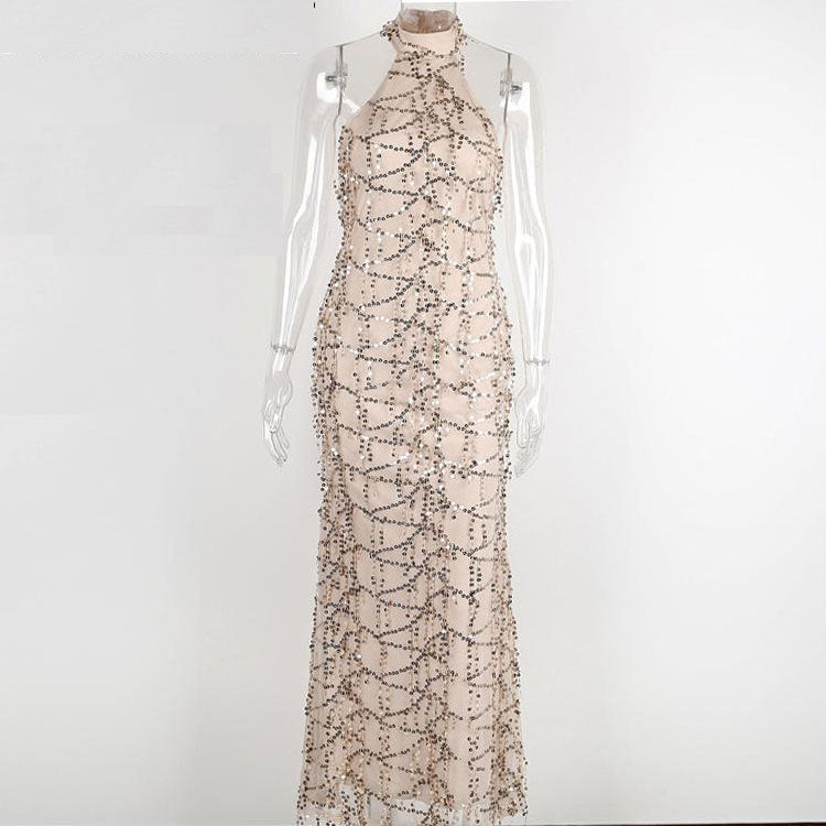 Vestido longo com franjas e lantejoulas