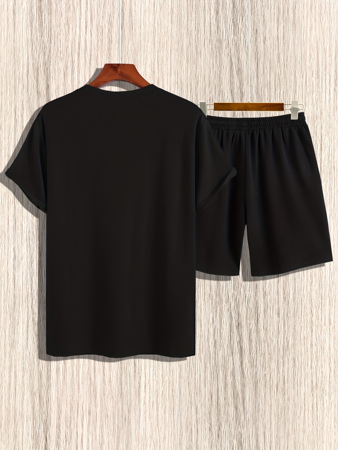 breathable sportswear set built for summer moves and outdoor fun.