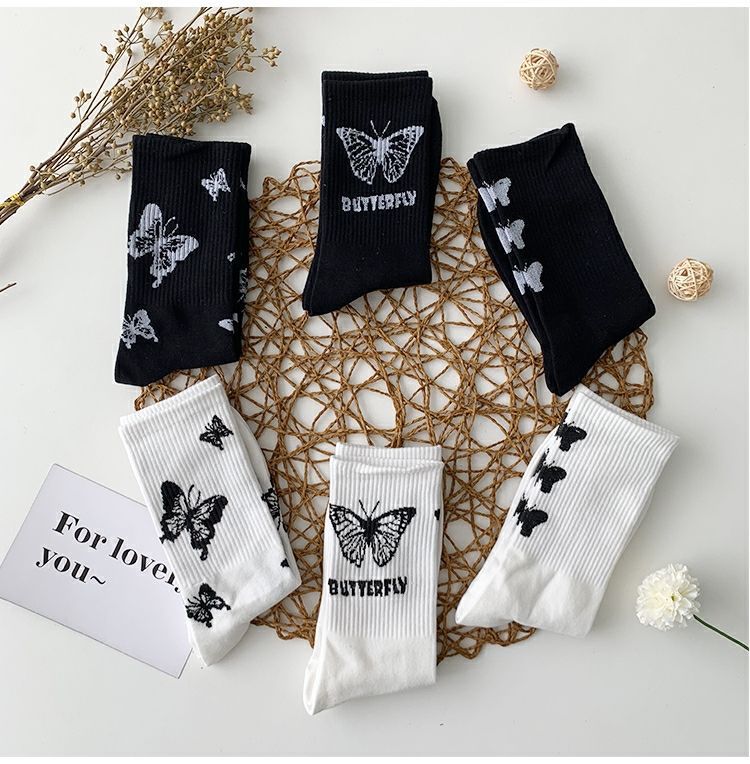 Meias femininas estilo borboleta, estilo quente, preto e branco, desenho animado