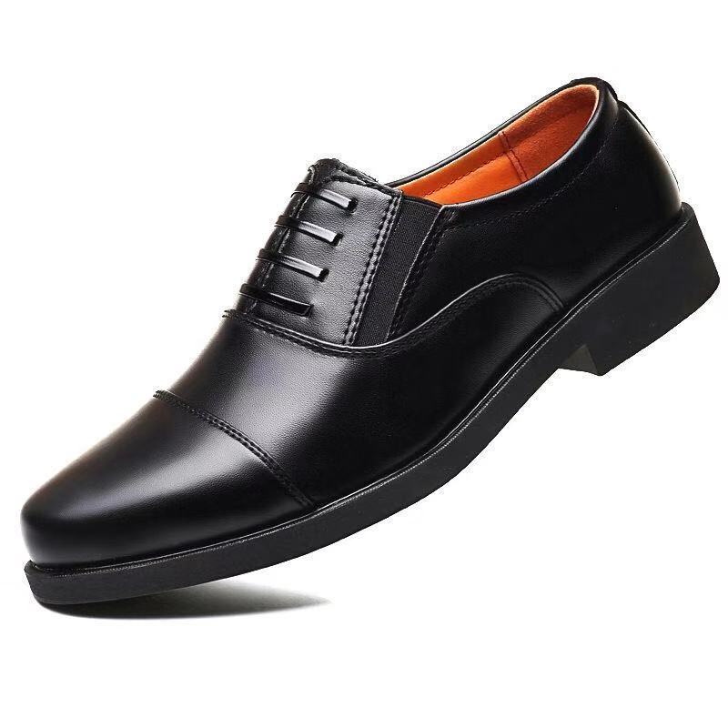 Sapatos casuais masculinos de couro para negócios
