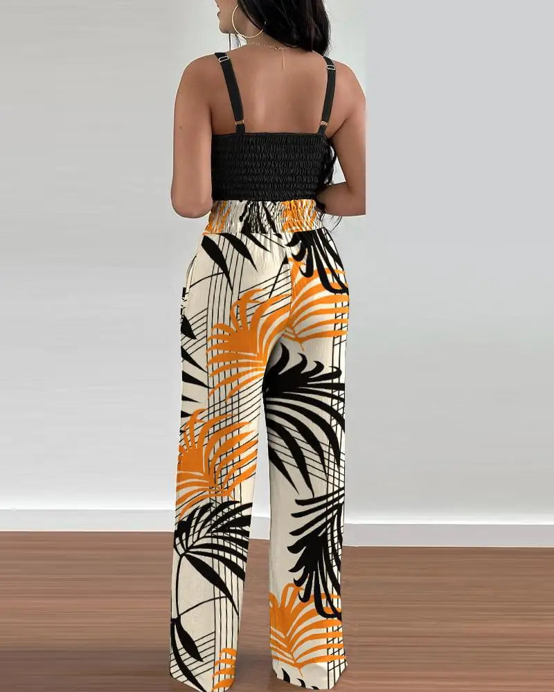 Elegant 2-piece set with a V-neck crop top and lace-up wide-leg pants — modern, flattering, and effortlessly chic.