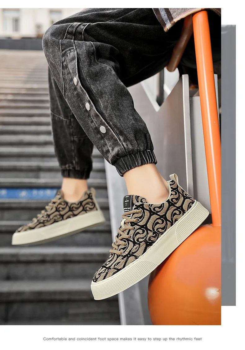 "2025 Men's Canvas Sneakers – Stylish, Durable, Non-slip."
