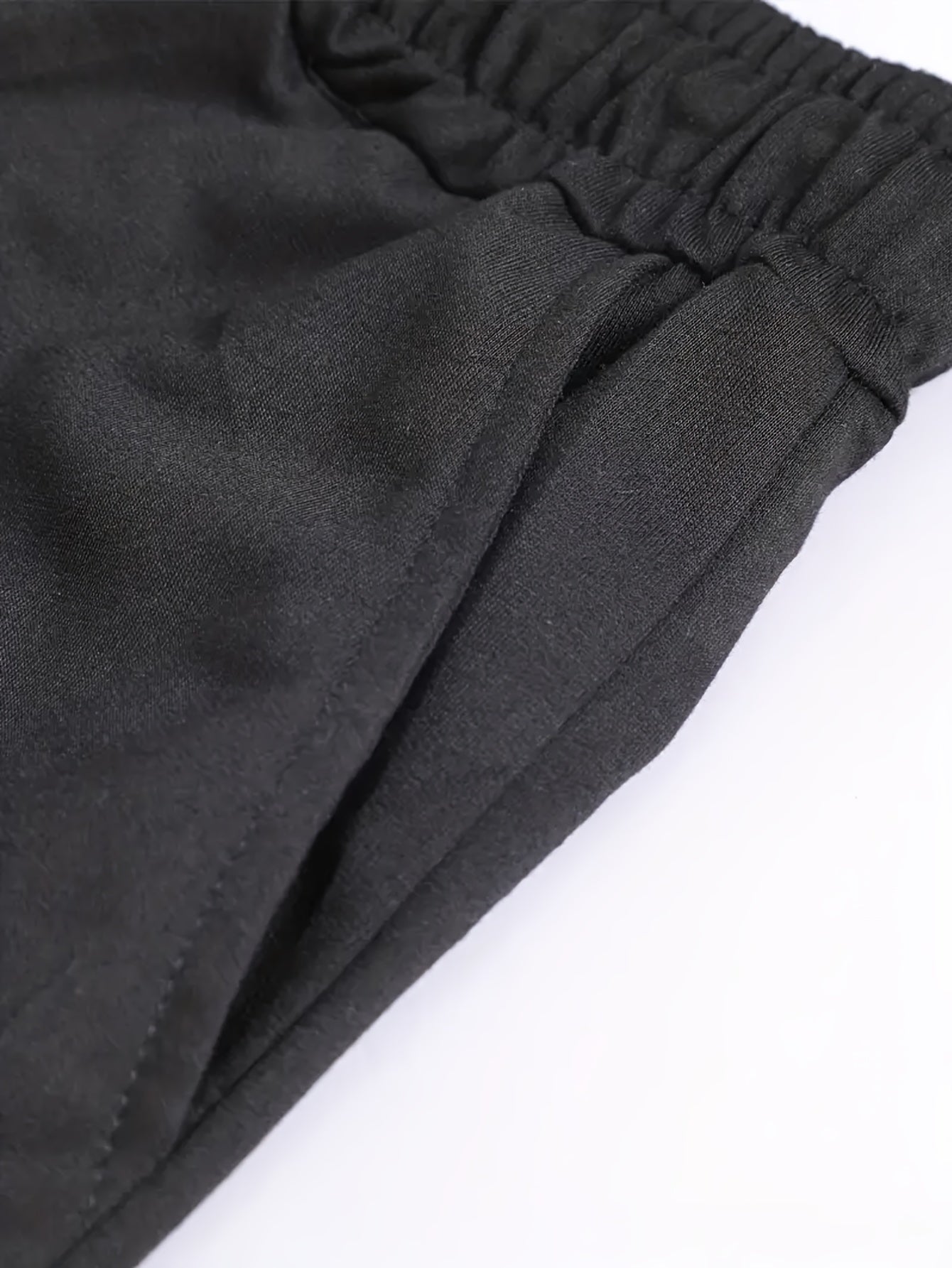 breathable sportswear set built for summer moves and outdoor fun.