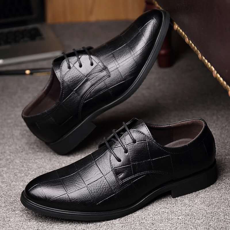 Sapatos de negócios britânicos com cadarço pretos casuais estilo coreano respiráveis