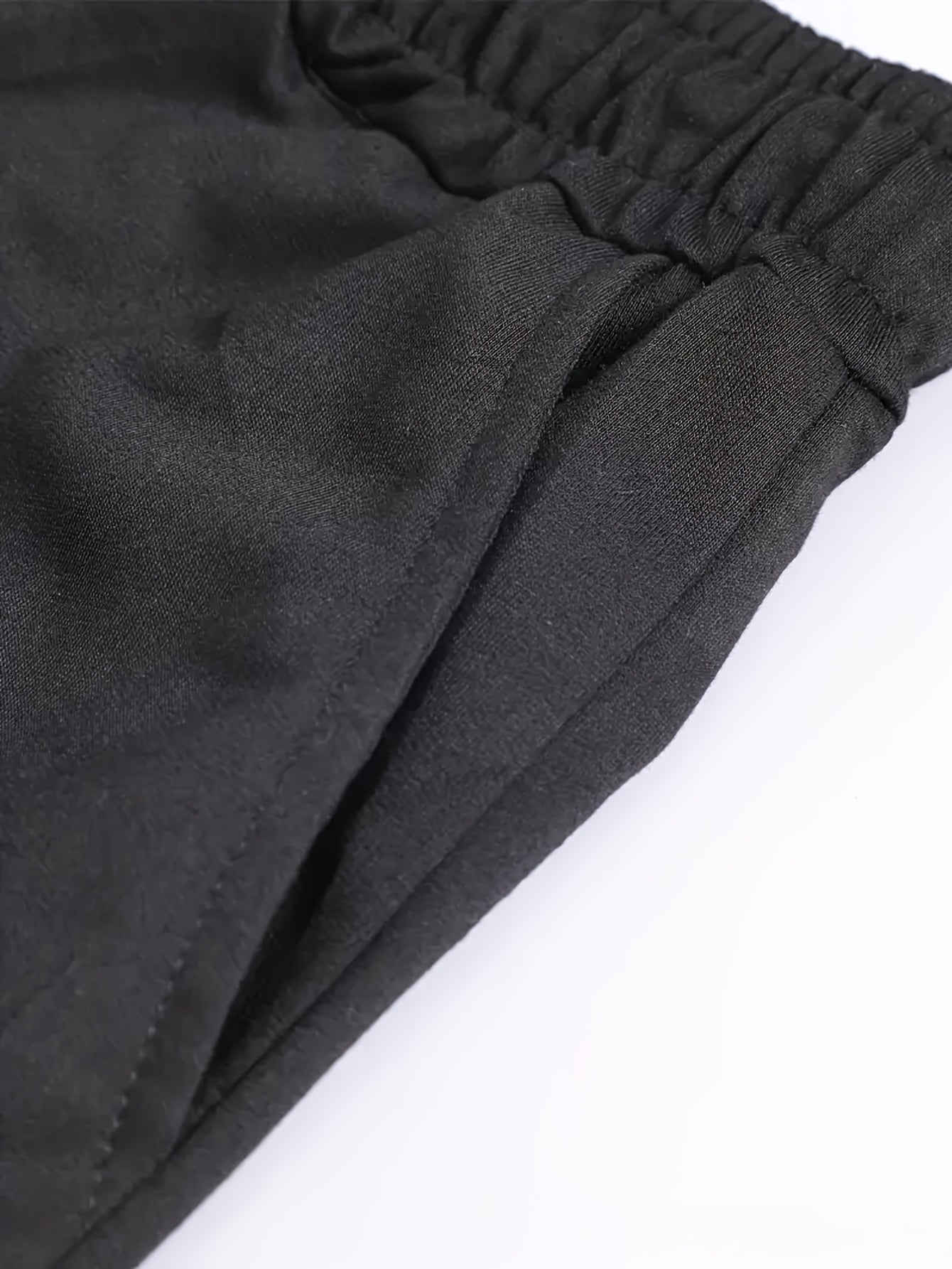 breathable sportswear set built for summer moves and outdoor fun.